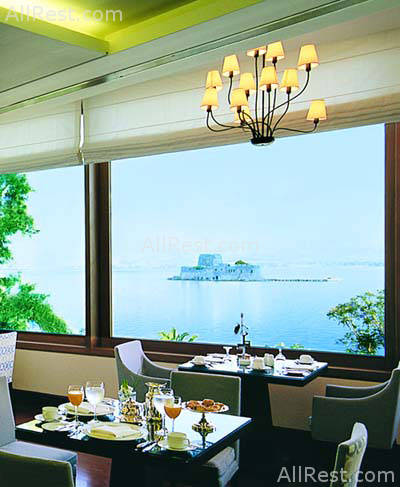Amphitryon Hotel 18